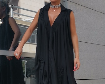Avant-garde Black Tunic, Extra Long Asymmetric Sleeveless Top