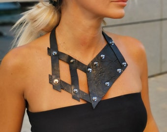 Short necklace with Abstract Geometric Element / Leather Extravagant Women Jewelry