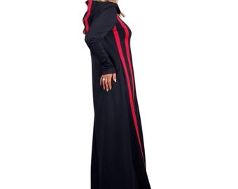 Hooded Black Cotton Maxi Dress: Long Sleeve Casual Gown with Pockets