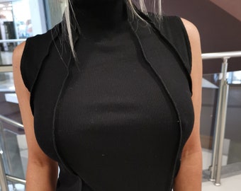 Ärmelloses Top in Schwarz, Tailliertes Top für Frauen, Rollkragenbluse, Lässiges Top mit Rollkragen, Gothic Top, Schwarze Bluse