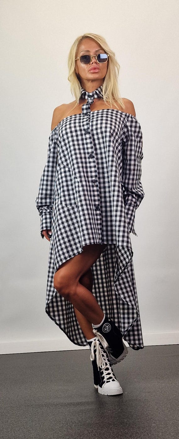 black gingham off the shoulder dress Black and White Gingham Dress: Off-shoulder Longsleeve Oversized Shirt