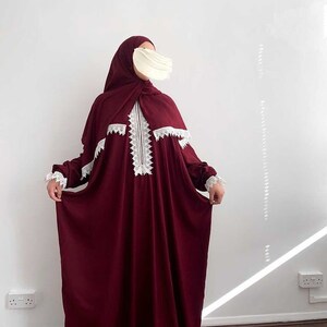 Gebetskleidung Muslime Saudi Prayer Dress Gebetskleid gebedsjurk Gebetsrobe Tarha sharshaf Rot