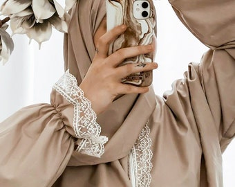 Spezielles Handgefertigtes Gebetskleid aus Madina für Eid el Adha - Geschenk- Massgeschneiderte- Abaya- Jilbab- Isdal- Eid Geschenk- Kaftan-Muslima- Modest