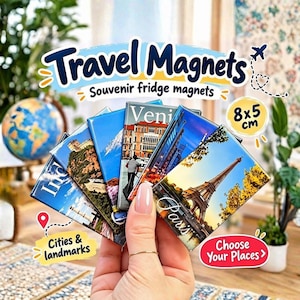 Könnte beinhalten: Eine Sammlung rechteckiger Reisemagnete mit verschiedenen Stadtsehenswürdigkeiten, darunter Paris und Venedig. Die Magnete messen 8x5 cm und zeigen farbenfrohe Fotodrucke von weltweiten Reisezielen mit entsprechenden Textbeschriftungen.