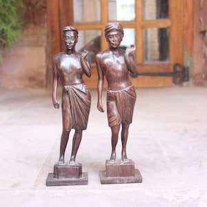 Handmade Wooden Indian Figurine Pair: Home Decor Collectible Art