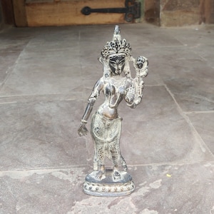 Handmade Brass Tara Statue: Tibetan Zen Home Decor (29cm)