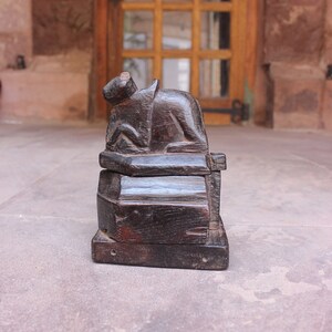 Vintage Wooden Nandi Tika Box: South Indian Collectable