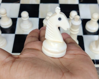 Jeu D'échecs Artisanal - Pièces En Os (chameau?), Plateau Nacre Et Os 35x35cm, Égypte