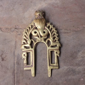 Antique brass Prabhavali frame for wall decoration||brass prabhavali frame|| south Indian style wall decorative brass prabhavali frame