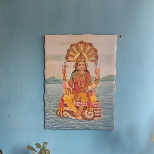Pintura a óleo sobre tela feita à mão por Laxmi: Arte da Deusa Hindu (58 x 43 cm)