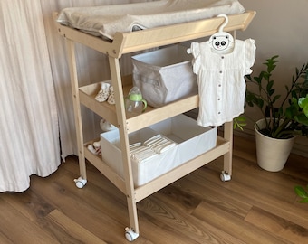 Mesa para cambiar pañales natural, cambiar bandeja para niños pequeños con ruedas, organizador de mesa para cambiar pañales, estación de mesa para bebés, mesa de guardería