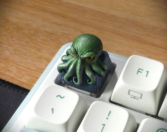 Keycap Cthulhu Kraken Lovecraftian – Hand-Painted Handmade Artisan Mechanical Keyboard Gift