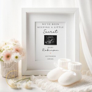 Simple Digital Pregnancy Announcement |spring/summer-themed pregnancy announcement Canva template