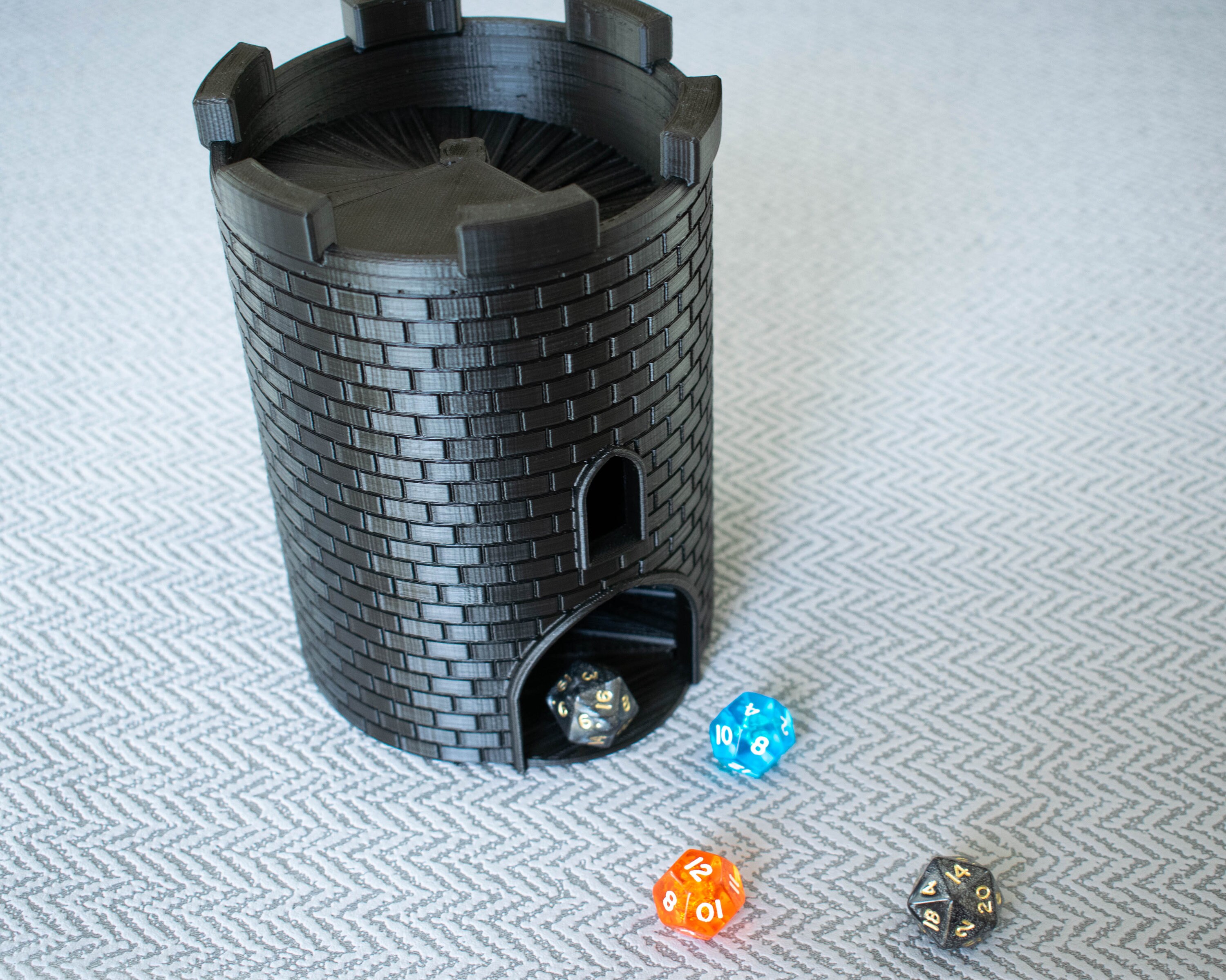 Cooller Würfelturm Im Zwergen-Design - 30 Cm Hoch Für DND & Rollenspiele