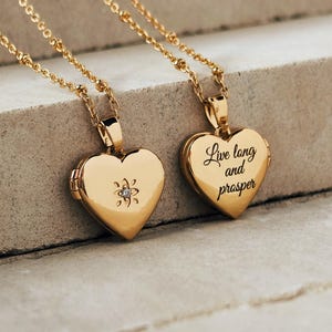 Personalisierte Herz Medaillon Halskette: 18K Vergoldet