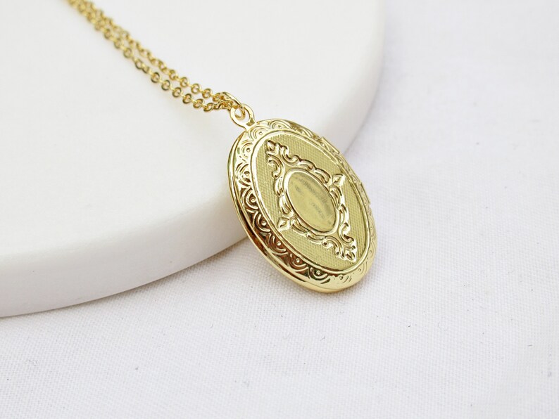 18K Gold Plated Gold Retro Oval Locket Necklace Custom Etsy
