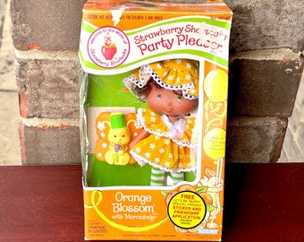 MINT-IN-BOX - Vintage Party Pleaser Strawberry Shortcake Orange Blossom & Marmalade butterfly pet.