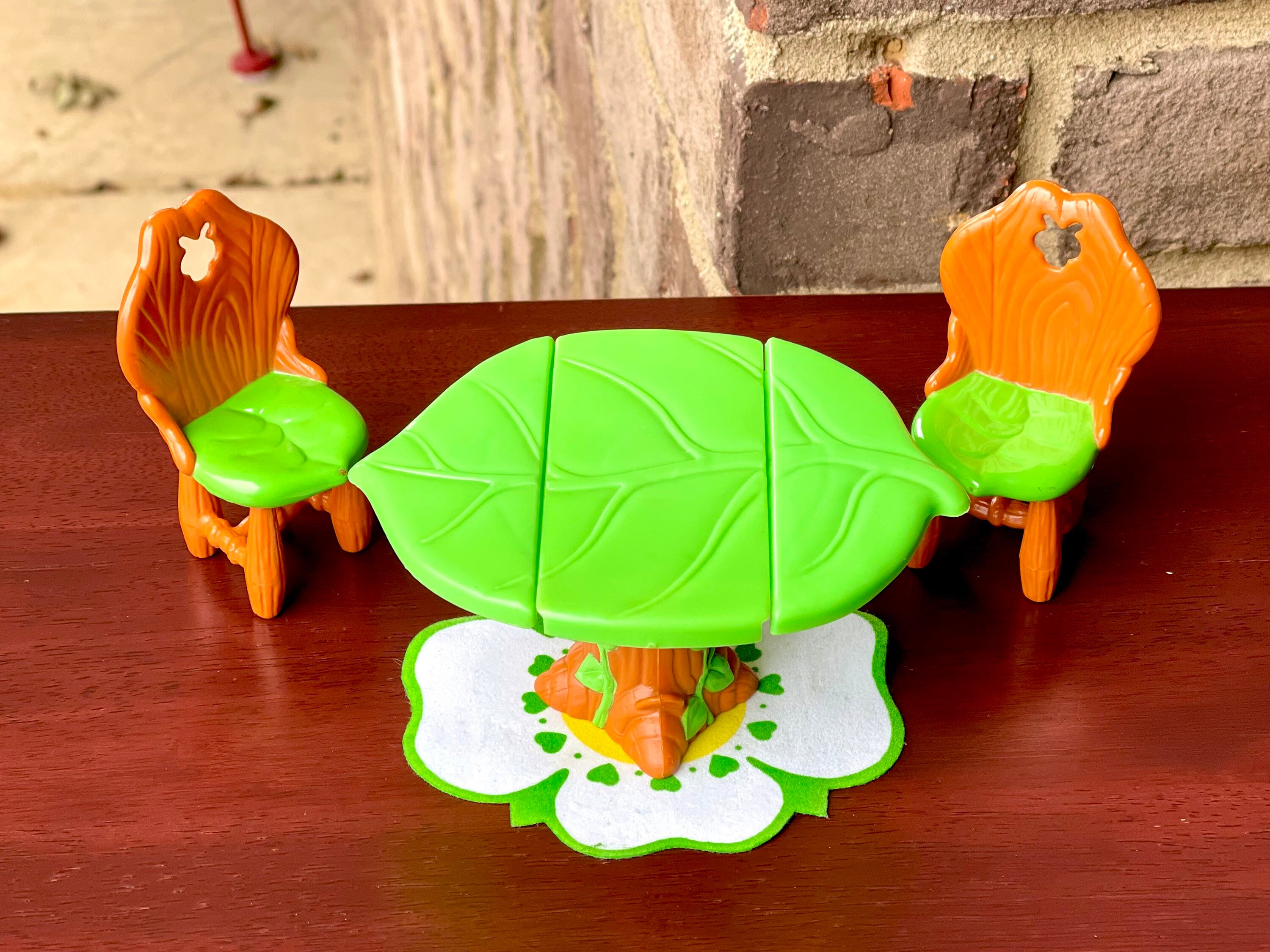 1980s Vintage Strawberry Shortcake Berry Happy Home 3-Piece. \u201cBerry Dainty Dining Room\u201d 1980s Vintage Strawberry Shortcake Berry Happy Home 3-Piece. \u201cBerry Dainty Dining Room\u201d
