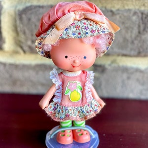 BRAZIL EXTREMELY Rare: 1980s Strawberry Shortcake “Little Peach” (Pesseguinho) | First Collection | Estrela do Brazil.