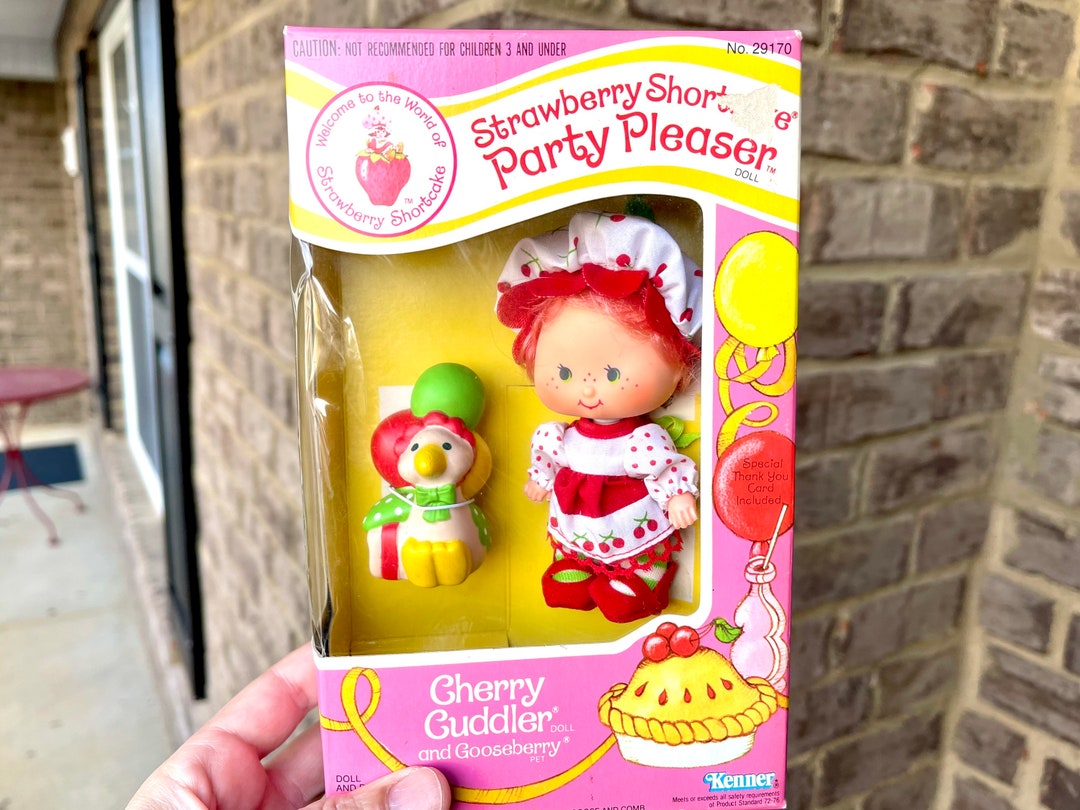 NEW / SEALED - Vintage Party Pleaser Strawberry Shortcake Cherry
