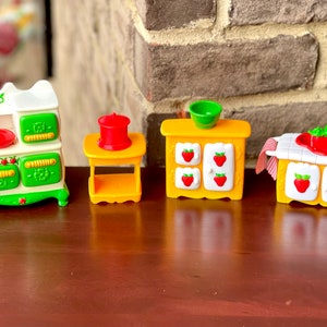 1980s Vintage Strawberry Shortcake Berry Happy Home - “Berry Cozy Kitchen” - COMPLETE | 8-pieces.