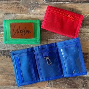 Carteras infantiles con parche de cuero, carteras infantiles personalizadas