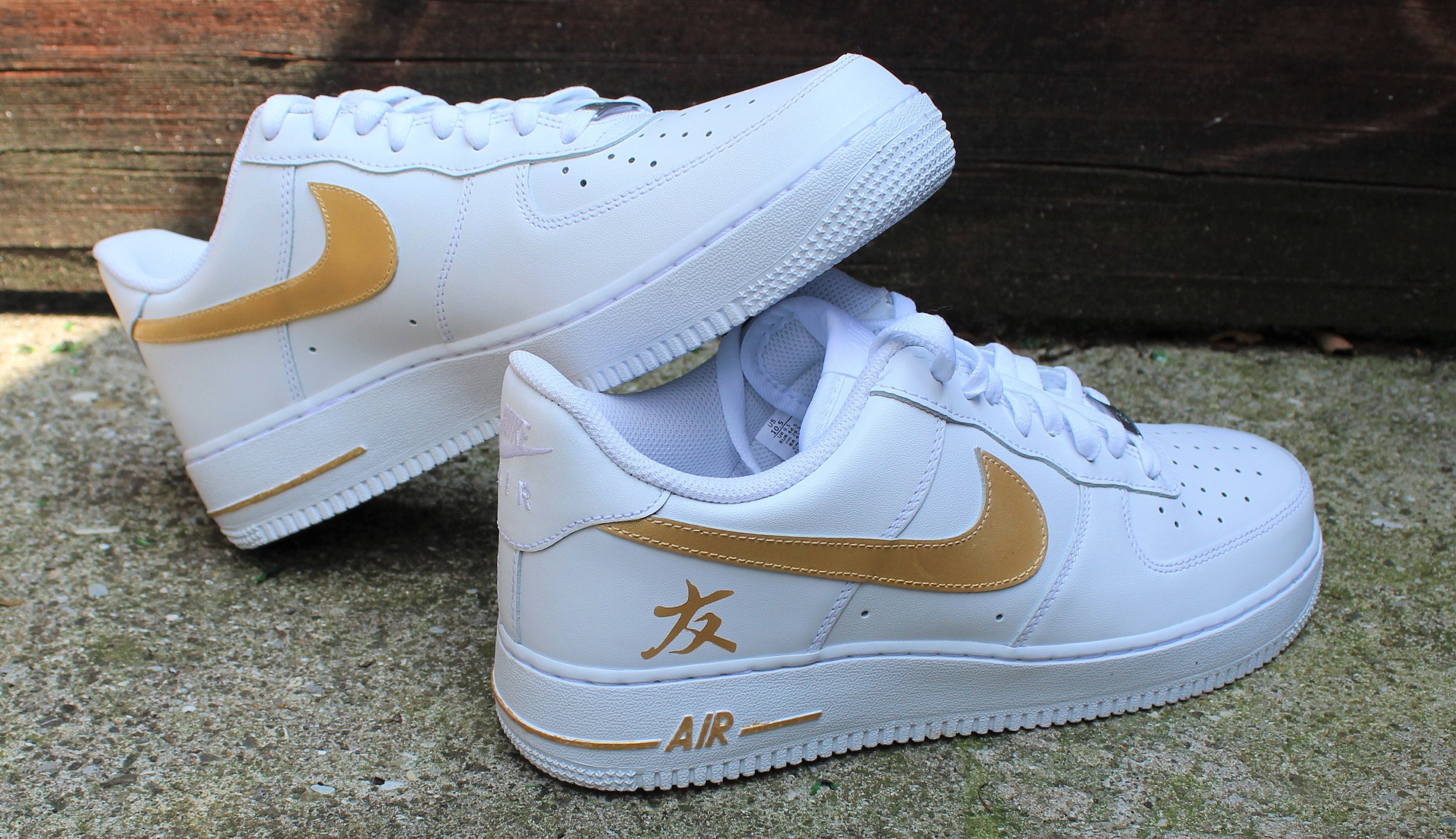 custom airbrush air force ones