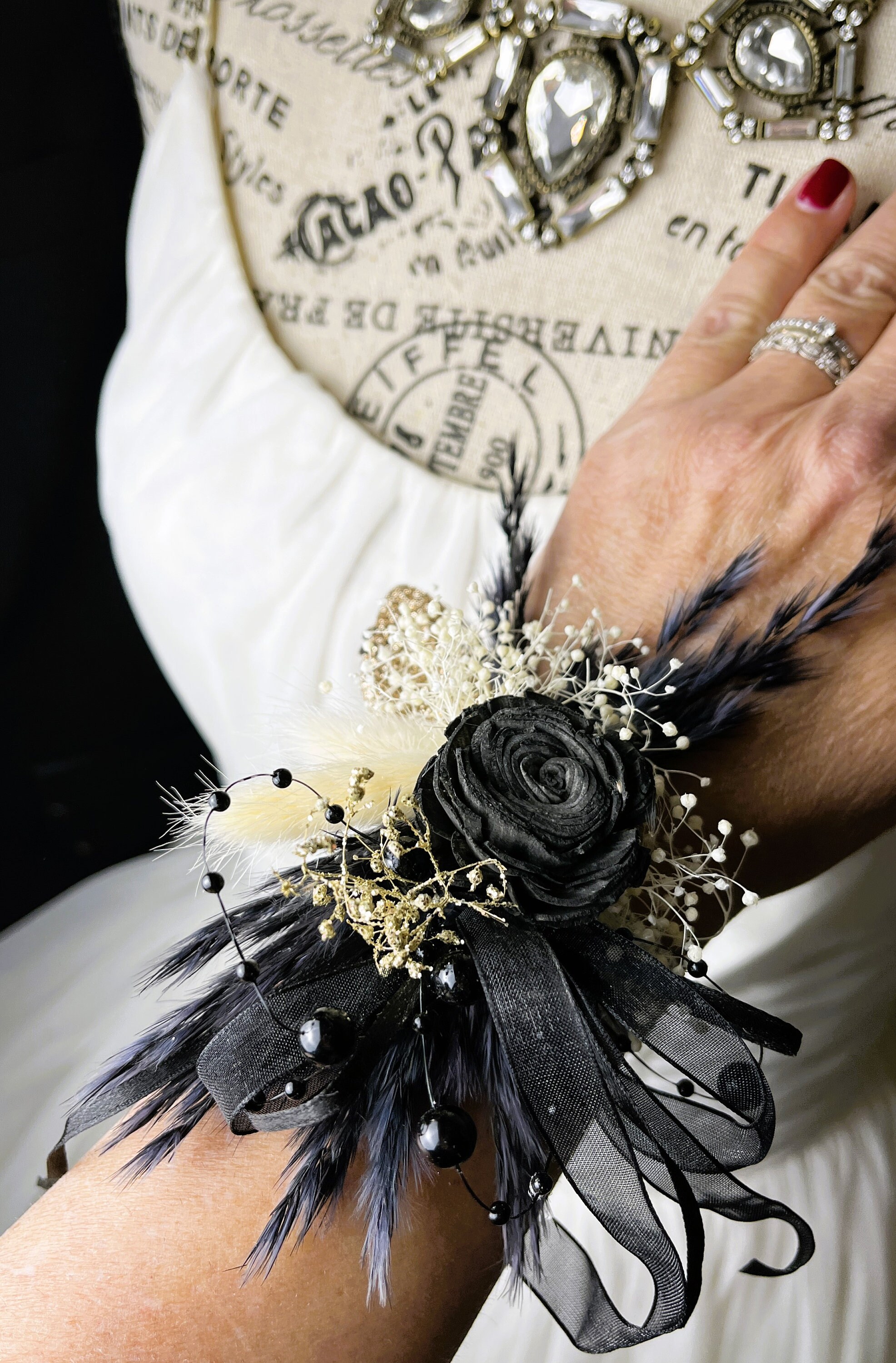 Black and Gold Boutonniere Wrist Corsage Fancy Occasion Formal Event Glitzy Flowers Black and Gold Wedding - Etsy Black and Gold Boutonniere Wrist Corsage Fancy Occasion Formal Event Glitzy Flowers Black and Gold Wedding - Etsy