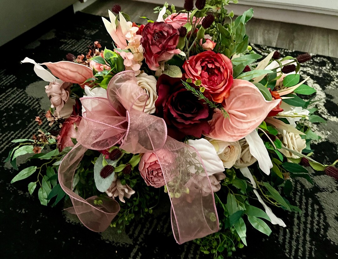 Beautiful Realistic Casket Graveside Flowers, Flowers for Cemeteries