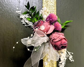 Mauve dried rose wrist corsage set fancy occasion formal event, or wedding.  Faux dried roses, dried flowers and ribbon/pearls...