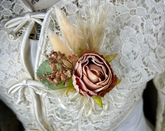 Boho boutonniere, dried flower boutonniere, dried rose, pampas,  wedding boutonniere, Victorian