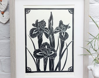 Linograbado de lirios negros, arte botánico floral original, arte de pared impreso a mano, regalo para mamá, arte floral, arte de pared negro