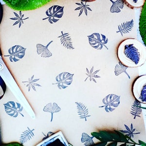 Tampons encreurs Feuilles tropicales, fougère, ginkgo, monstera, blocs d'impression de chanvre, papier d'emballage recyclable écologique à faire soi-même, jeu de tampons en caoutchouc sculpté à la main