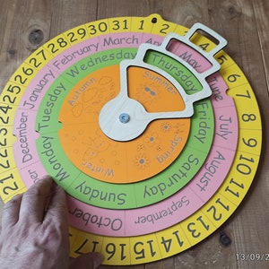 Calendário sazonal rotativo de madeira para crianças - Calendário perpétuo de madeira Roda das estações - Ferramenta de aprendizagem infantil Montessori Waldorf Clima