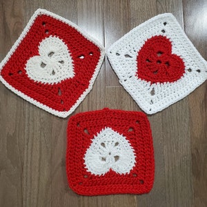 Heart Granny Square Pattern (digital download)