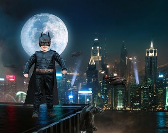 Fondo digital de ciudad nocturna con superhéroes en la azotea (JPEG)