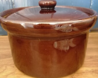 medium casserole dish with lid