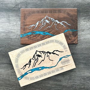 Planches de cribbage | Lames de lit de bébé Mountain River en résine époxy noyer et érable | Cadeau personnalisé pour la fête des pères