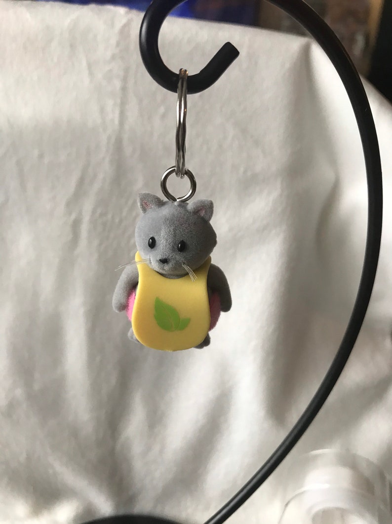 Lil Woodzeez Babeez Lola cat Keychain and zipper pull
