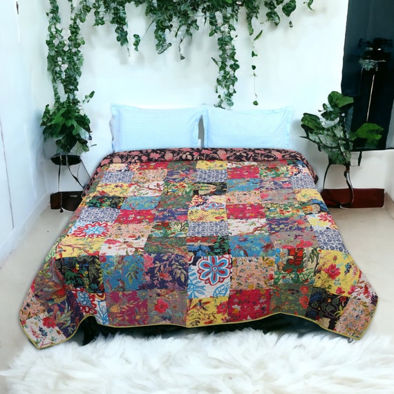100% cotton cambric patchwork Machine quilted bedcover