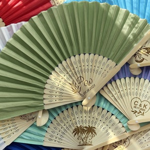 Ventagli da matrimonio Ventagli pieghevoli personalizzati Bomboniere all'ingrosso Regali Ospiti Ventagli in stoffa incisi personalizzati Baby Shower Quinceanera Regalo Ventaglio da frabic