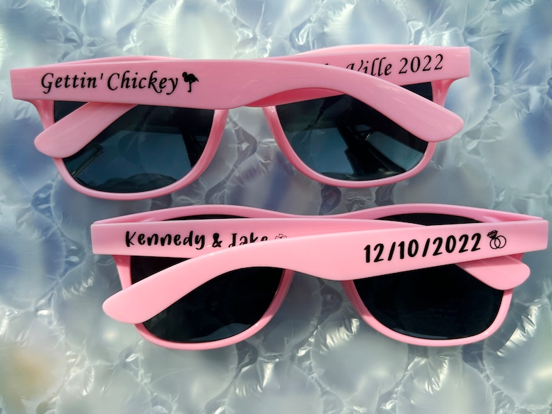 Personalized Wedding Sunglasses Bulk Custom Printed sunglasess Party Favors Gifts for Guests School Graduation Class of 2025 Company Logo Shades Gifts White black glasseses birthday gifts baby shower gifts for guests uv sunglasses pink sunglasses travel gifts cancun cruise gifts beach sunglasses ski shades Custom polarized sunglasses Personalized UV protection sunglasses Lunettes de soleil de mariage Personalisierte Sonnenbrillen Hochzeitssonnenbrille baseball hockey football sports gifts