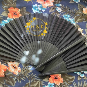 Personalized Wedding Party Favors Silk Hand Fans Gifts Guests Bulk Black Bamboo Custom Printed Fabric Fans Company Logo Club Bar Promotion