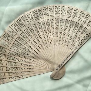 Personalized Wedding Favors Sandalwood Fans Bulk Gifts Guest Rustic Bachelorette Party Custom Folding Hand Fan Wooden Fan Bridal Shower Gift