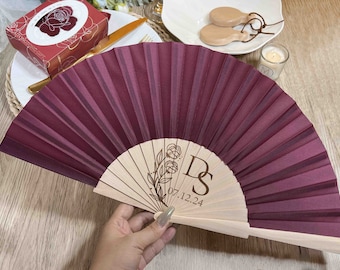 Personalized Custom Wooden Fabric Fans Wedding Party Favors Gifts Guests Bulk Engraved Cloth Fans Birthday Quinceanera Gift Folding Hand Fan