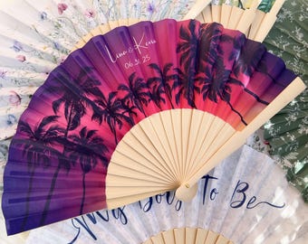 Personalized Beach Wedding Hand Fans Custom Folding Fans Palm Tree Tropical Print Wooden Cloth Fans Party Favors Gift Bulk Fabric Holzfacher