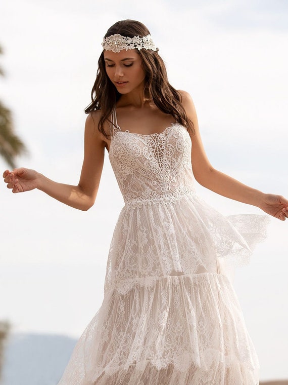 Personalised Bohemian Lace Wedding Dress Spaghetti Straps Bridal