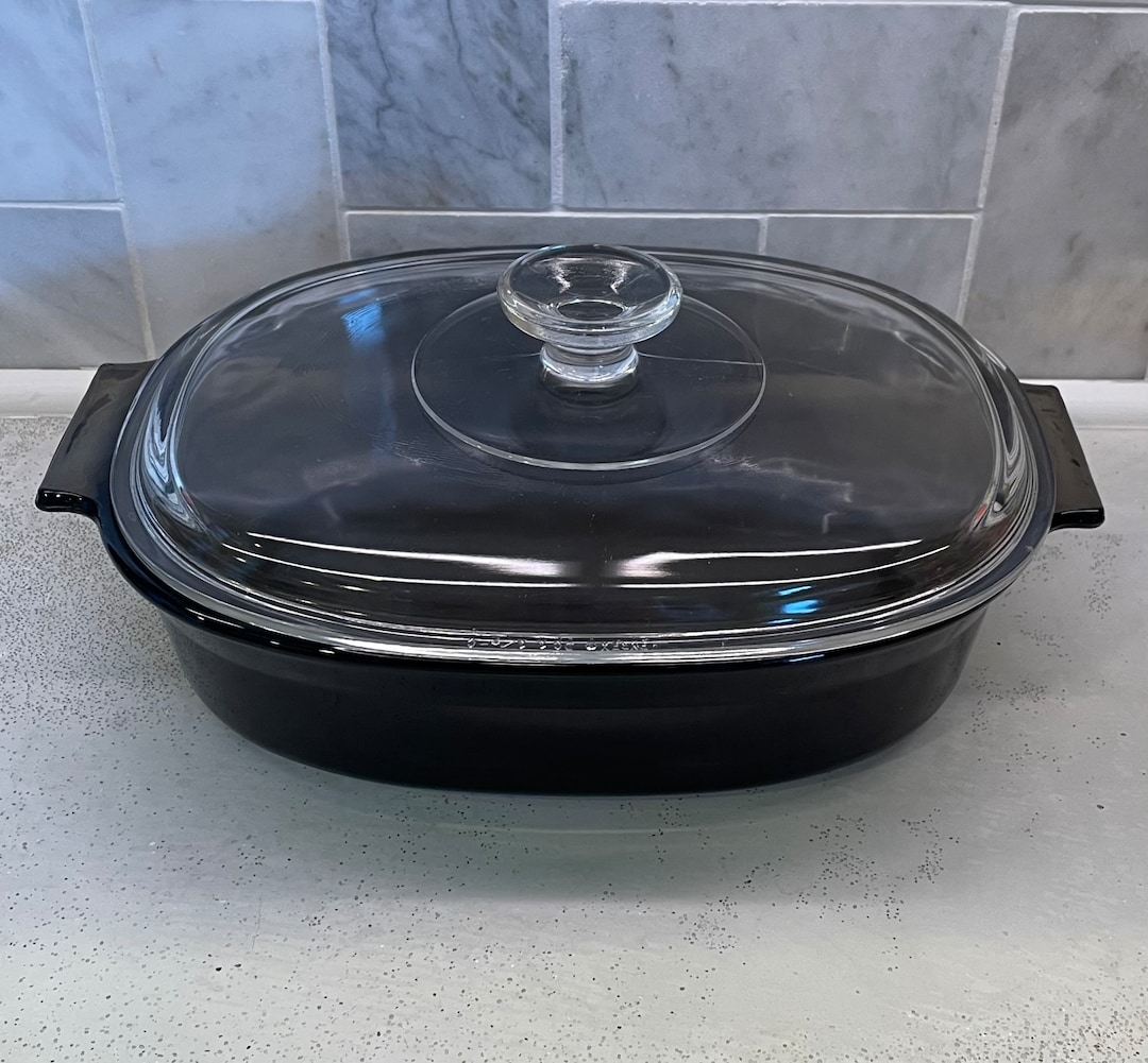 Vintage Pyrex Roaster 702 2 Quart Smoky Dark Brown and Pyrex Lid Large