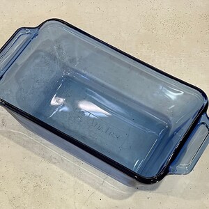 Blue Vintage Anchor Hocking Blue Glass Loaf Pan / Glass Bread Baking Dish Thick Handled Thick Wall Made in the USA in the 1990's