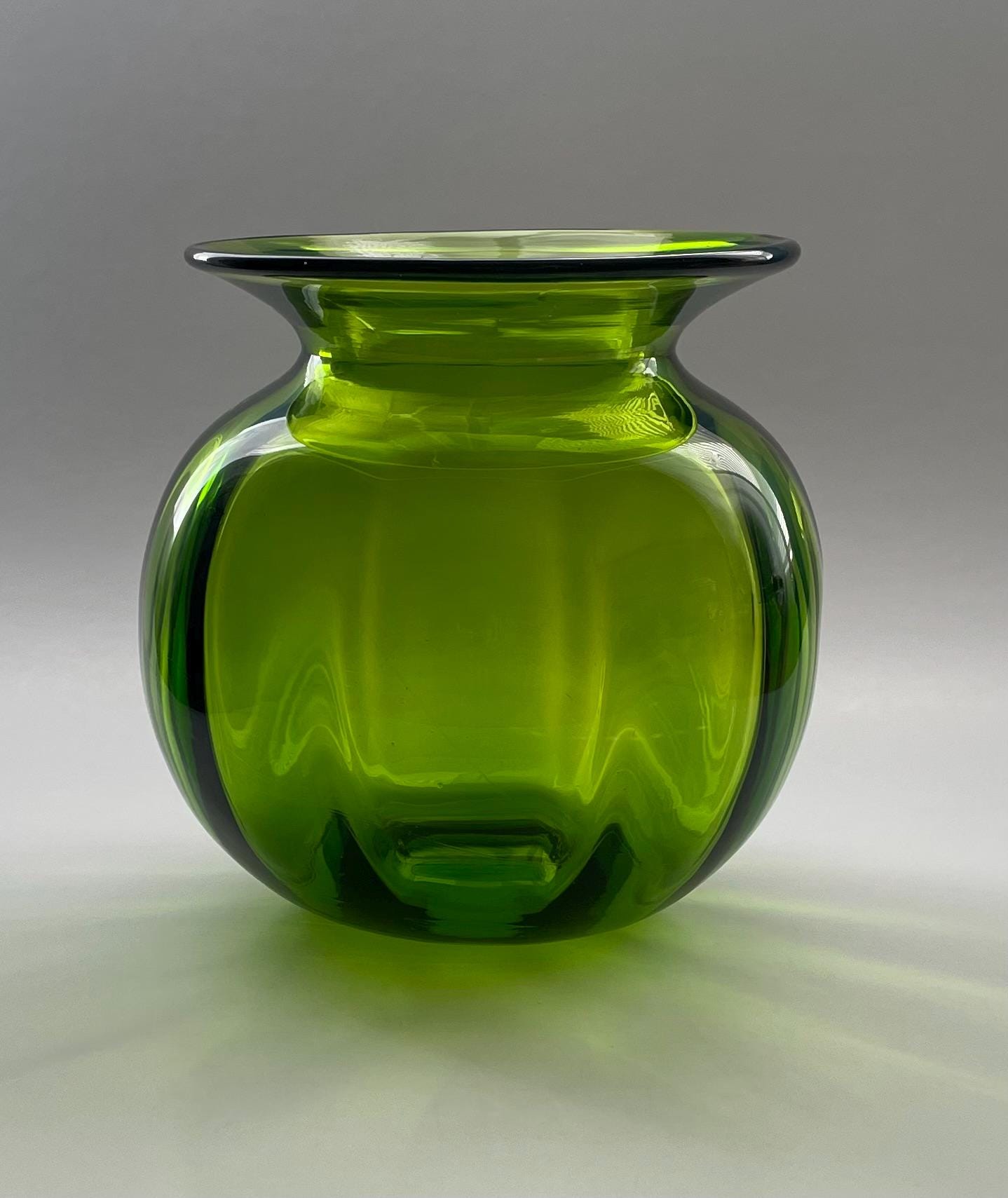 Vintage Glass Vase - Etsy